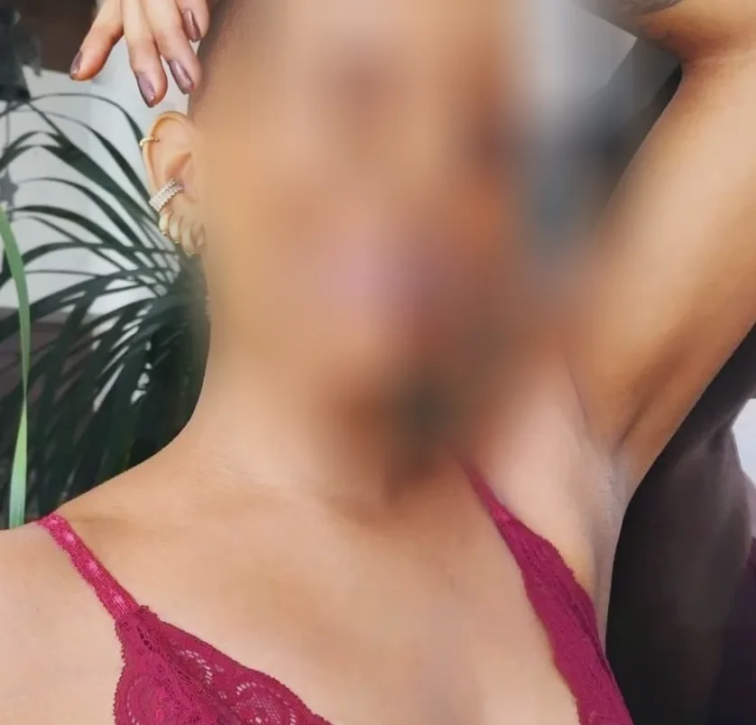 Isabell, 24