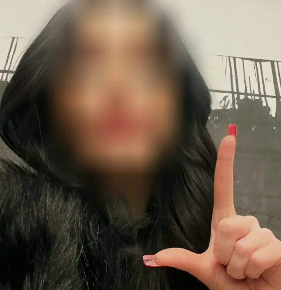 Juliane, 33
