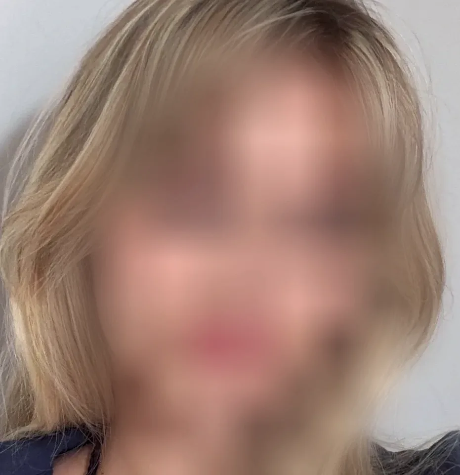 Nora, 20
